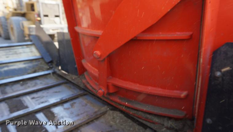 image for item DE3301 2012 Kuhn Knight VT180 vertical feed mixer
