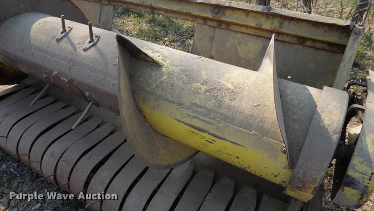 image for item DE3303 (2) John Deere pickup heads