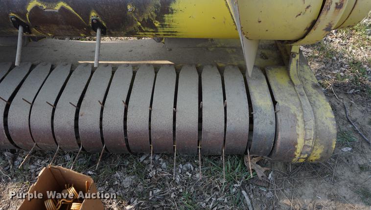 image for item DE3303 (2) John Deere pickup heads