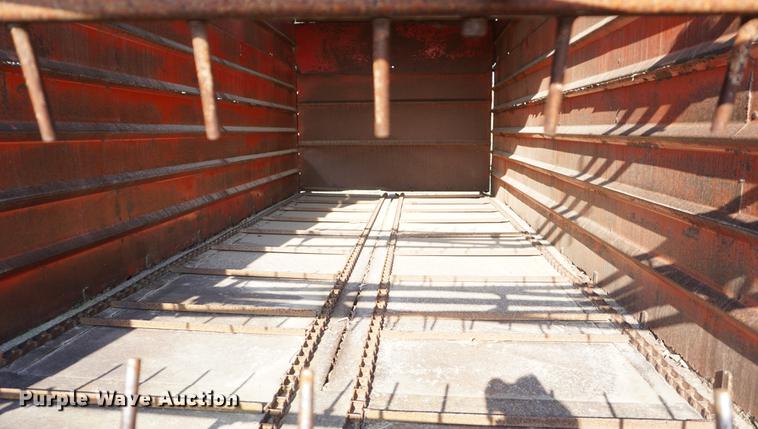 image for item DE3307 1976 Cobey 5000A forage wagon