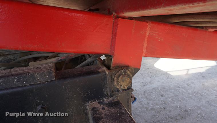 image for item DE3327 2003 International 7400 silage truck