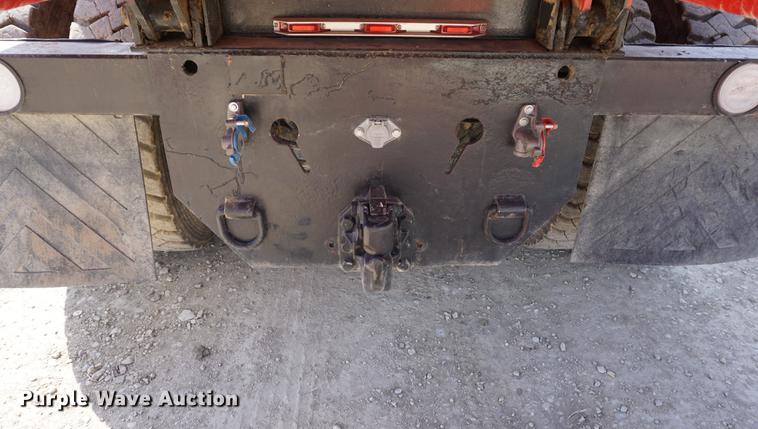 image for item DE3327 2003 International 7400 silage truck