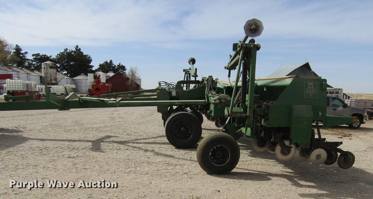 image for item DE6710 Great Plains 2SNT30 Solid Stand no-till grain drill