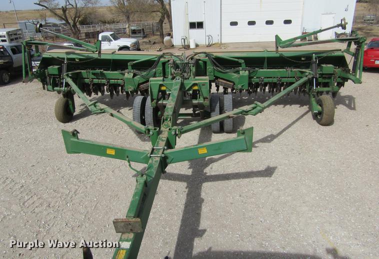 image for item DE6710 Great Plains 2SNT30 Solid Stand no-till grain drill