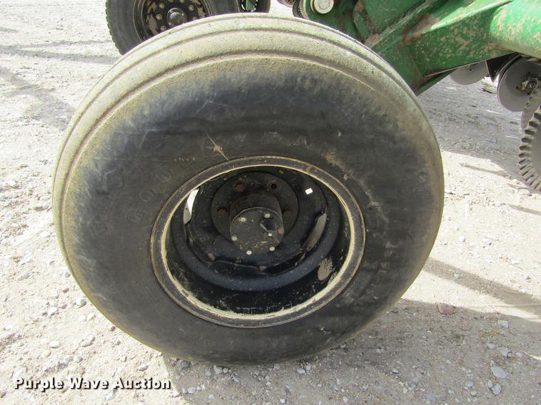 image for item DE6710 Great Plains 2SNT30 Solid Stand no-till grain drill