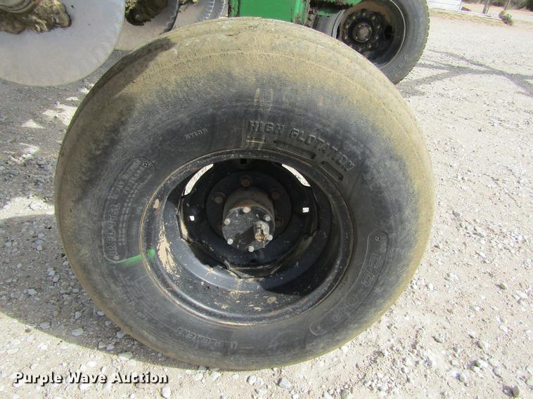 image for item DE6710 Great Plains 2SNT30 Solid Stand no-till grain drill