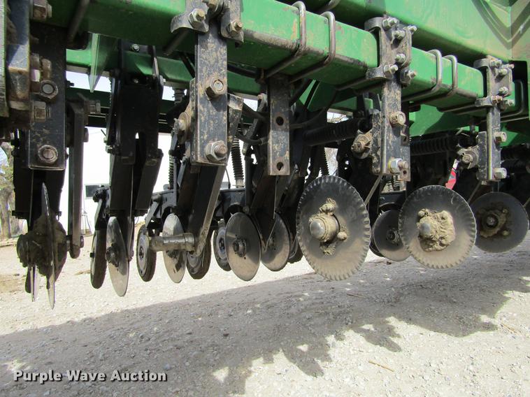 image for item DE6710 Great Plains 2SNT30 Solid Stand no-till grain drill