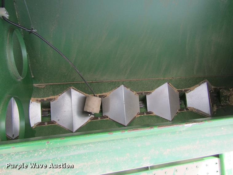 image for item DE6710 Great Plains 2SNT30 Solid Stand no-till grain drill