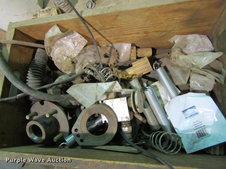 image for item DE6710 Great Plains 2SNT30 Solid Stand no-till grain drill