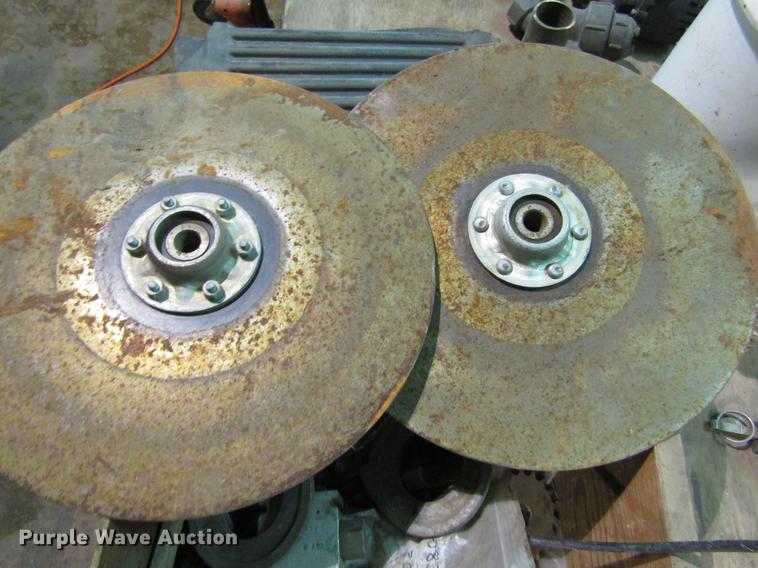 image for item DE6710 Great Plains 2SNT30 Solid Stand no-till grain drill