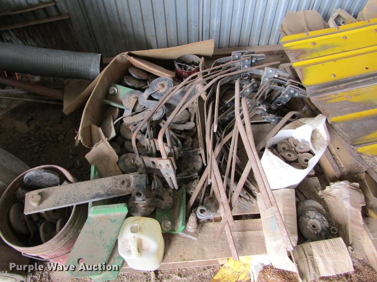 image for item DE6710 Great Plains 2SNT30 Solid Stand no-till grain drill