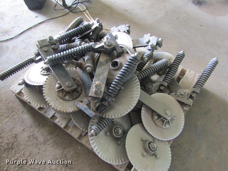 image for item DE6710 Great Plains 2SNT30 Solid Stand no-till grain drill