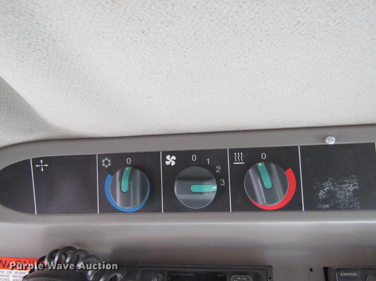 image for item DE6711 1998 Lexion 460 combine