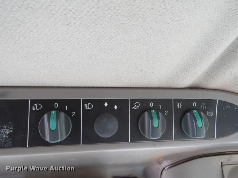 image for item DE6711 1998 Lexion 460 combine