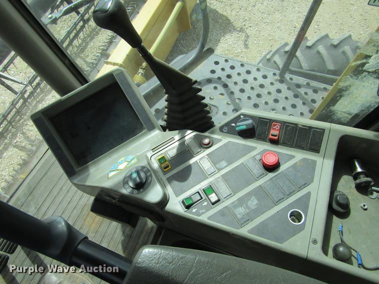 image for item DE6711 1998 Lexion 460 combine