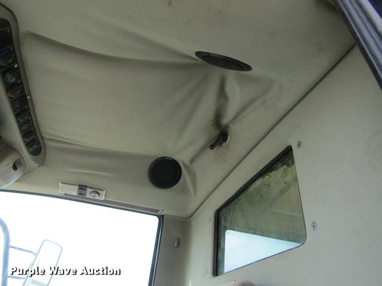 image for item DE6711 1998 Lexion 460 combine