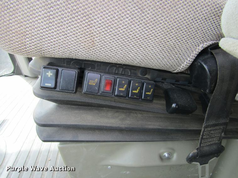 image for item DE6711 1998 Lexion 460 combine