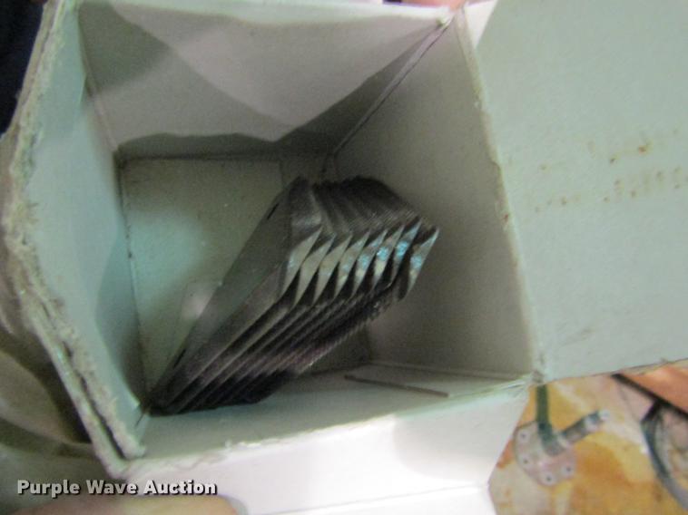 image for item DE6711 1998 Lexion 460 combine