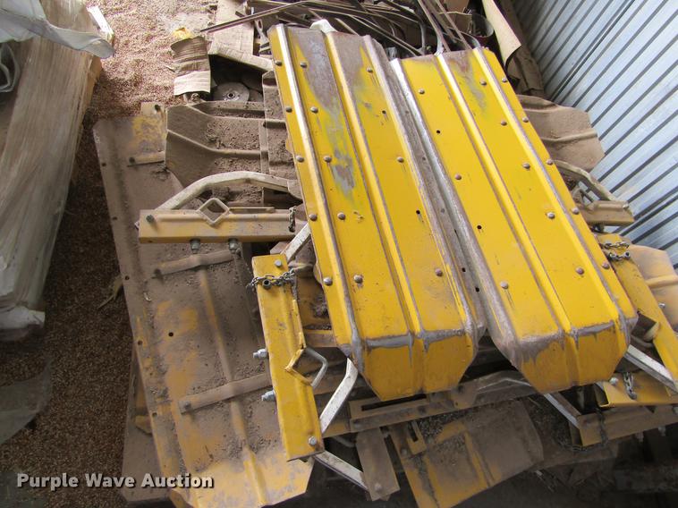 image for item DE6713 1994 Buffalo 63000830 cultivator