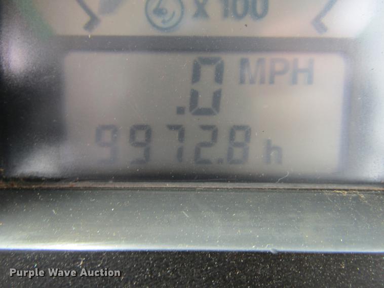 image for item DE6715 1992 John Deere 8560 4WD tractor