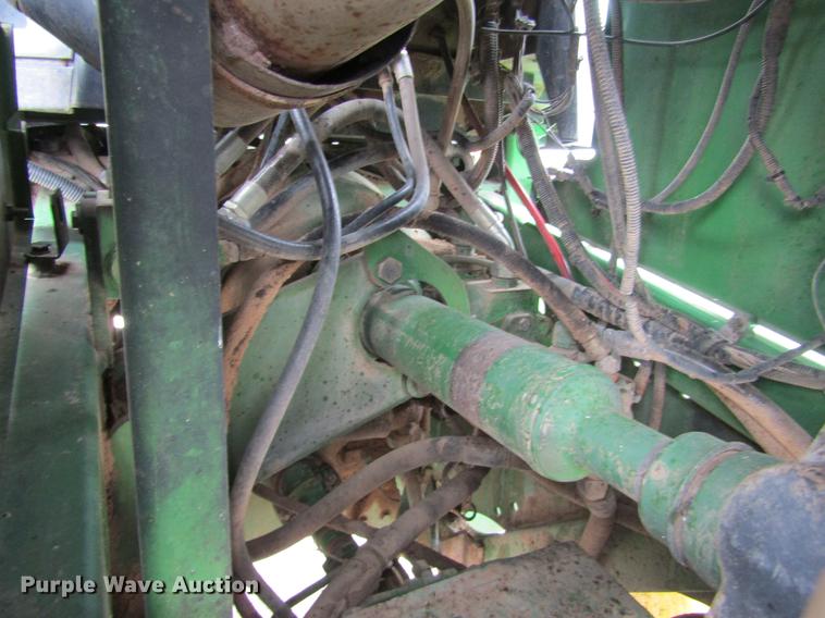image for item DE6715 1992 John Deere 8560 4WD tractor