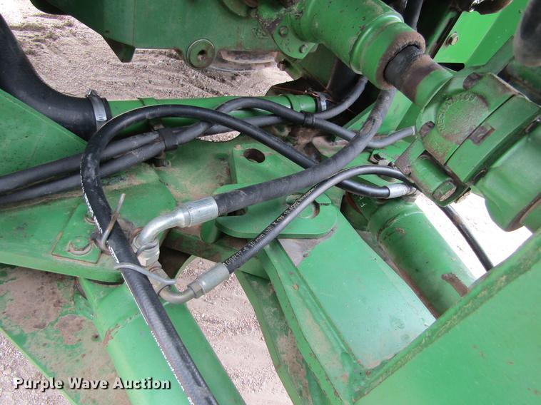 image for item DE6715 1992 John Deere 8560 4WD tractor