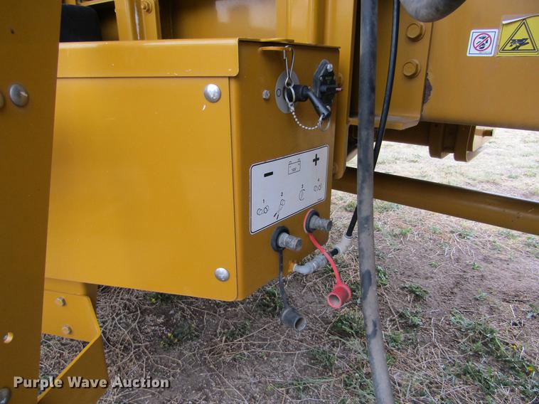 image for item DE6729 2009 Ag-Chem TerraGator 8204 dry applicator