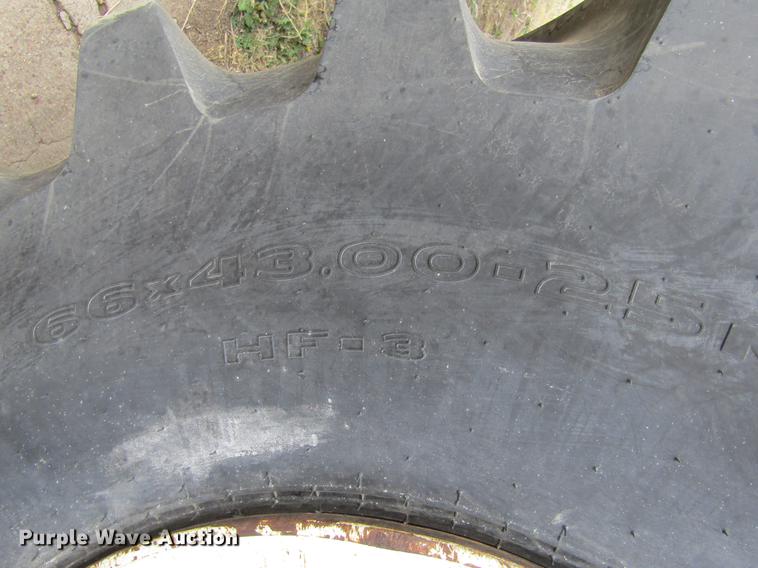 image for item DE6729 2009 Ag-Chem TerraGator 8204 dry applicator