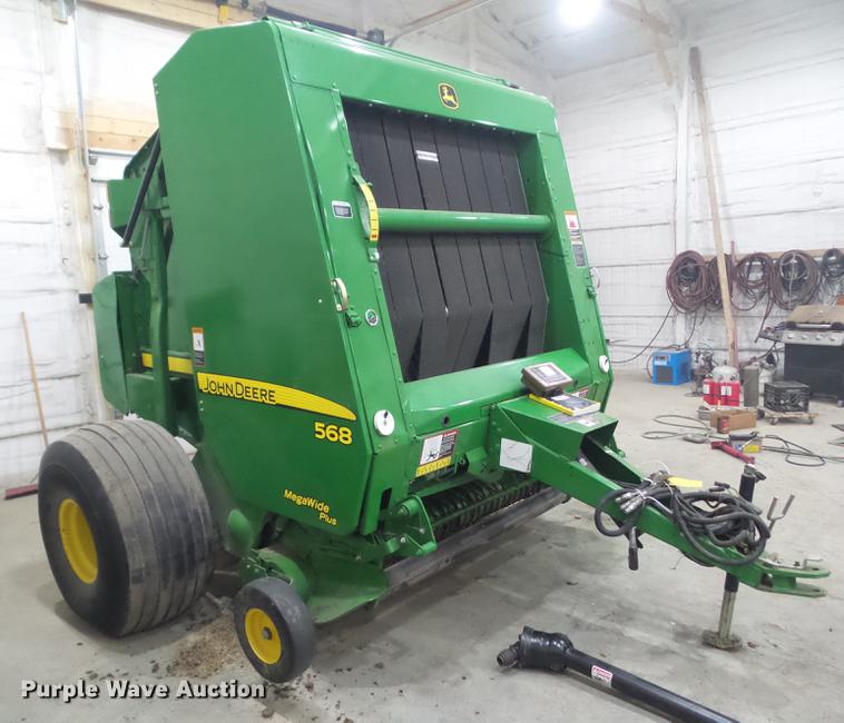 image for item DZ9230 2012 John Deere 568 round baler