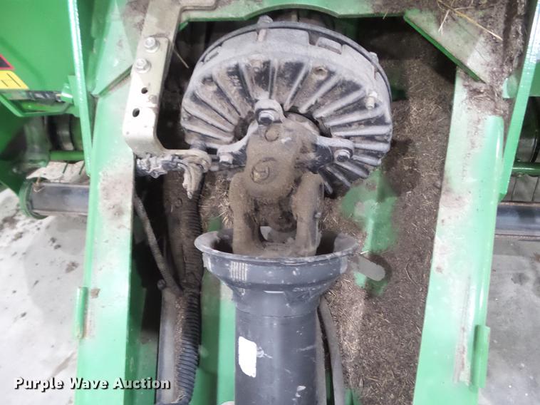 image for item DZ9230 2012 John Deere 568 round baler