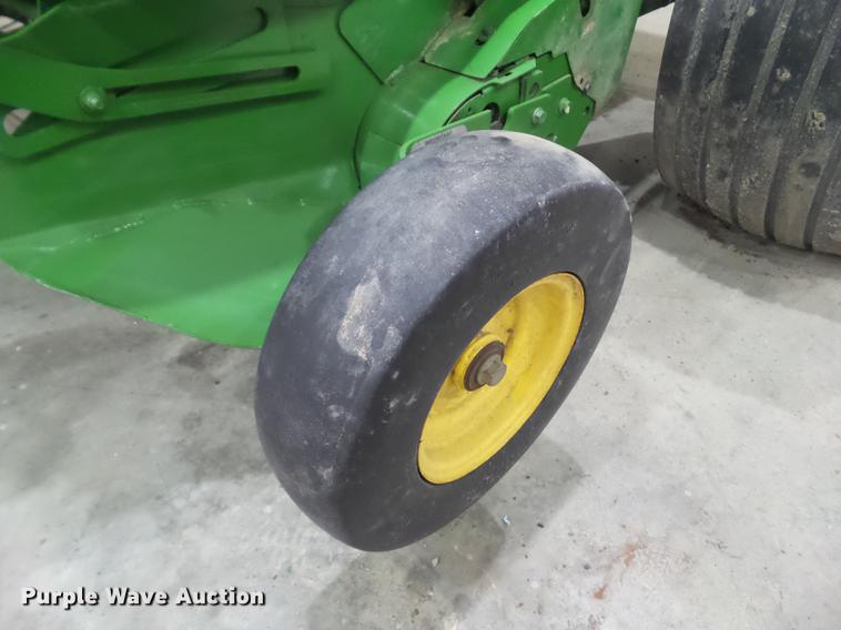 image for item DZ9230 2012 John Deere 568 round baler