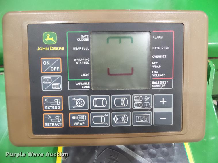 image for item DZ9230 2012 John Deere 568 round baler