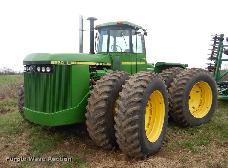 image for item EJ9932 1985 John Deere 8850 4WD tractor