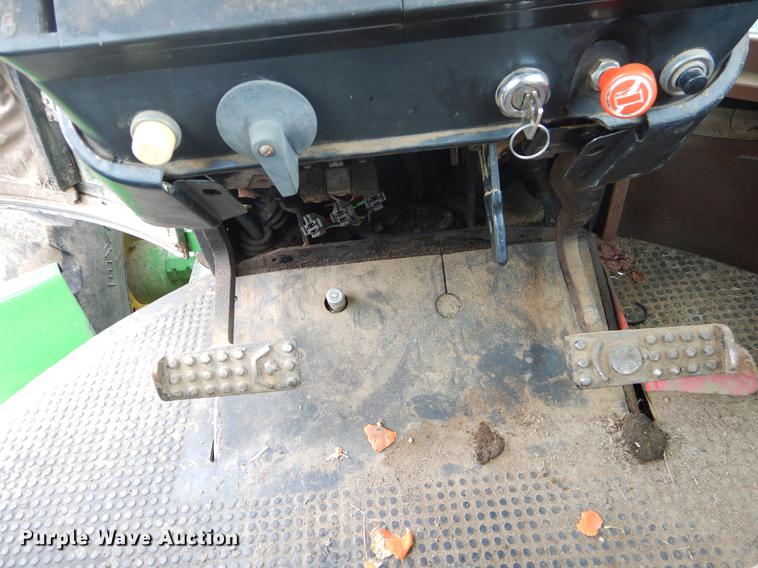 image for item EJ9932 1985 John Deere 8850 4WD tractor