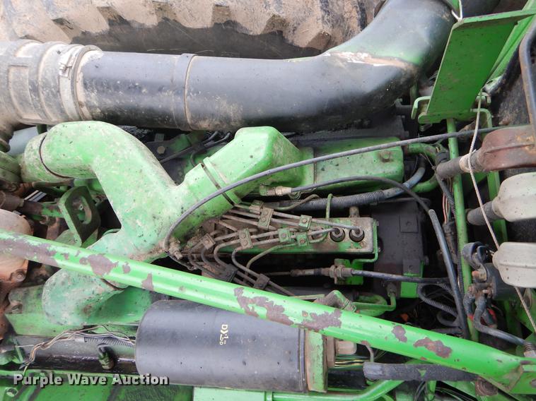 image for item EJ9932 1985 John Deere 8850 4WD tractor