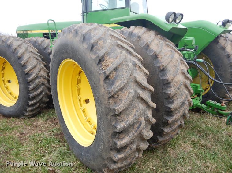 image for item EJ9932 1985 John Deere 8850 4WD tractor