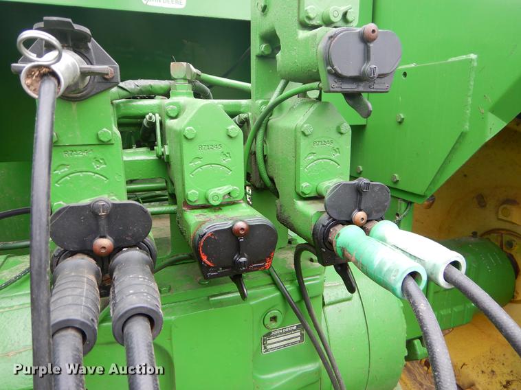 image for item EJ9932 1985 John Deere 8850 4WD tractor