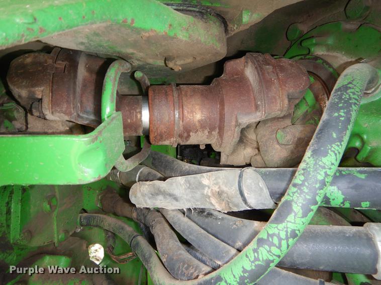 image for item EJ9932 1985 John Deere 8850 4WD tractor