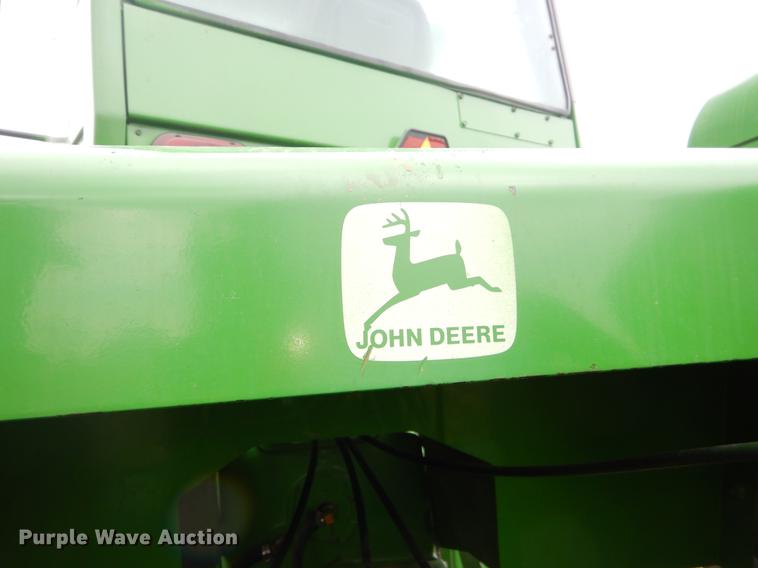image for item EJ9932 1985 John Deere 8850 4WD tractor