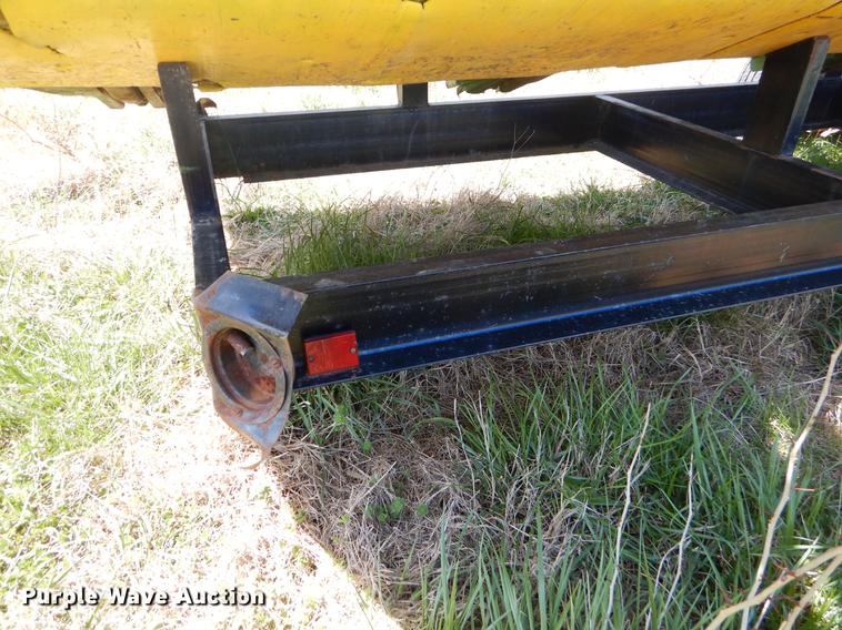 image for item EJ9940 Bullmobile header trailer