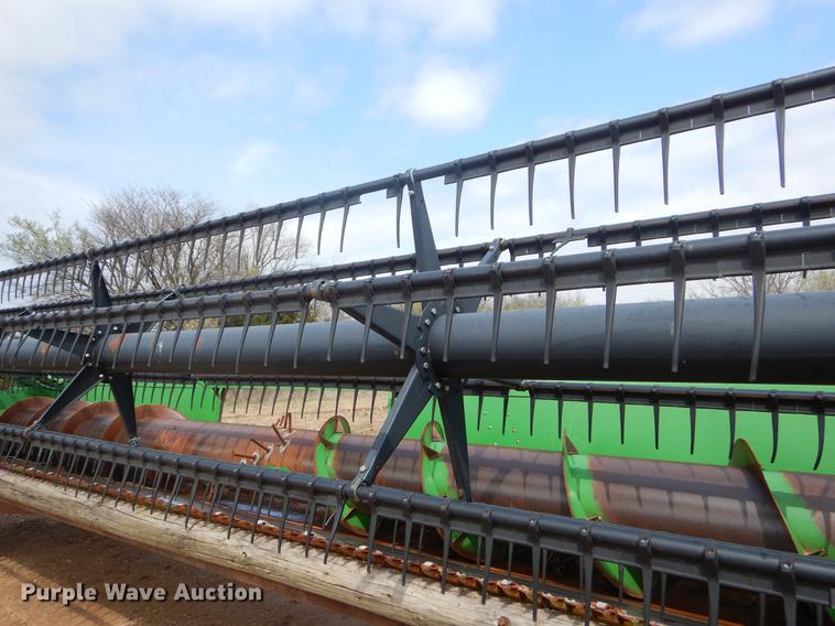 image for item EJ9946 1996 John Deere 925F flex head