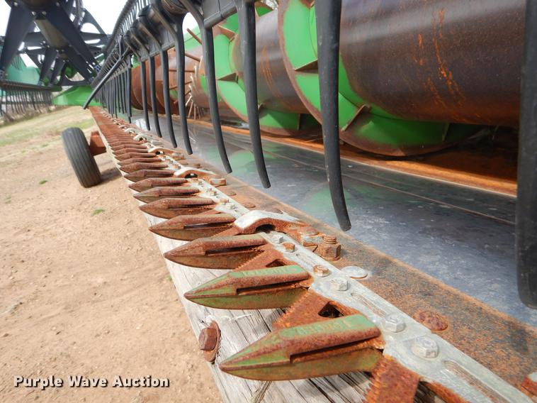 image for item EJ9946 1996 John Deere 925F flex head