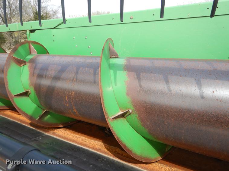 image for item EJ9946 1996 John Deere 925F flex head