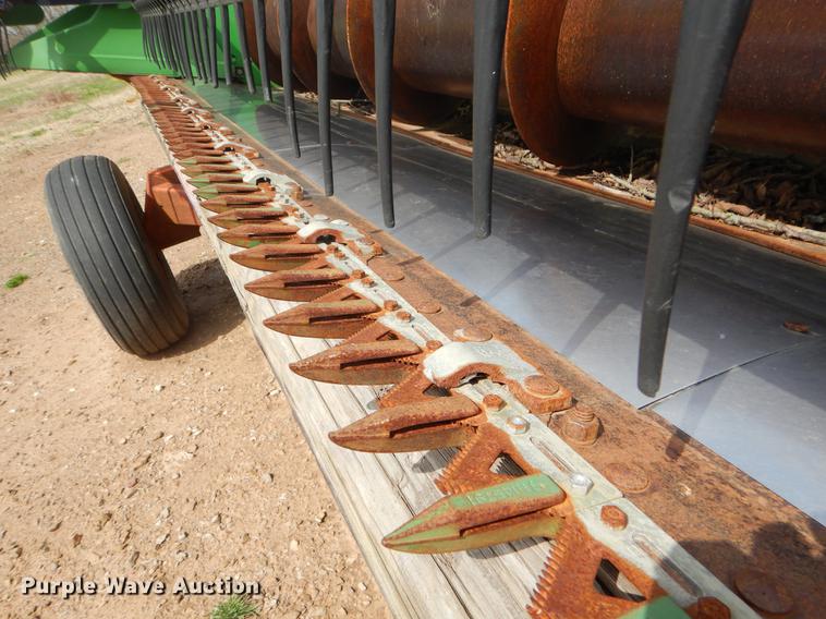 image for item EJ9946 1996 John Deere 925F flex head