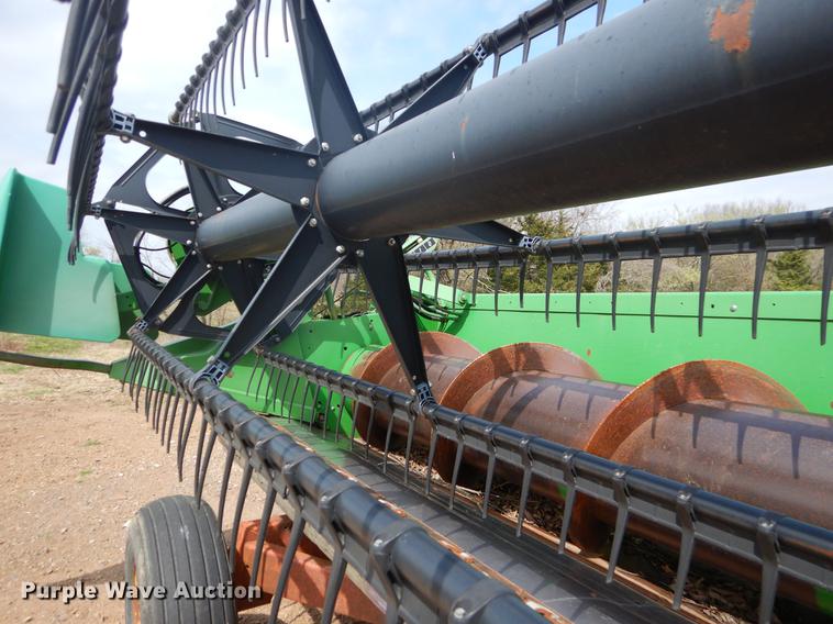 image for item EJ9946 1996 John Deere 925F flex head