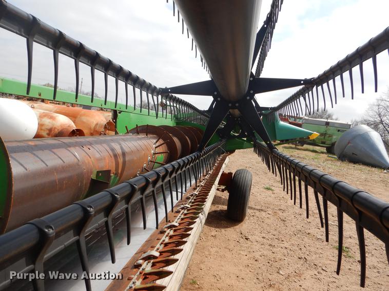 image for item EJ9946 1996 John Deere 925F flex head