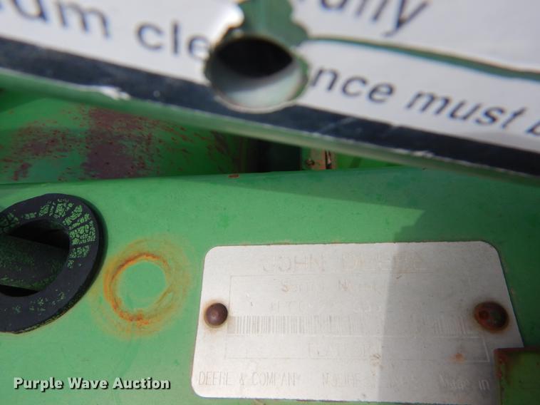 image for item EJ9946 1996 John Deere 925F flex head