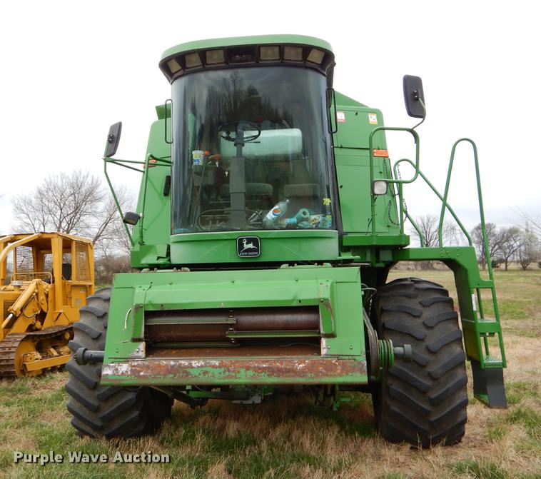 image for item EJ9951 1994 John Deere 9500 combine