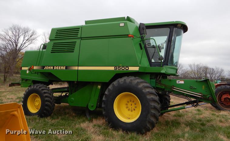 image for item EJ9951 1994 John Deere 9500 combine