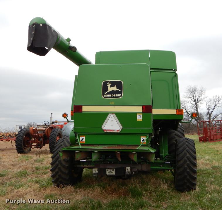 image for item EJ9951 1994 John Deere 9500 combine